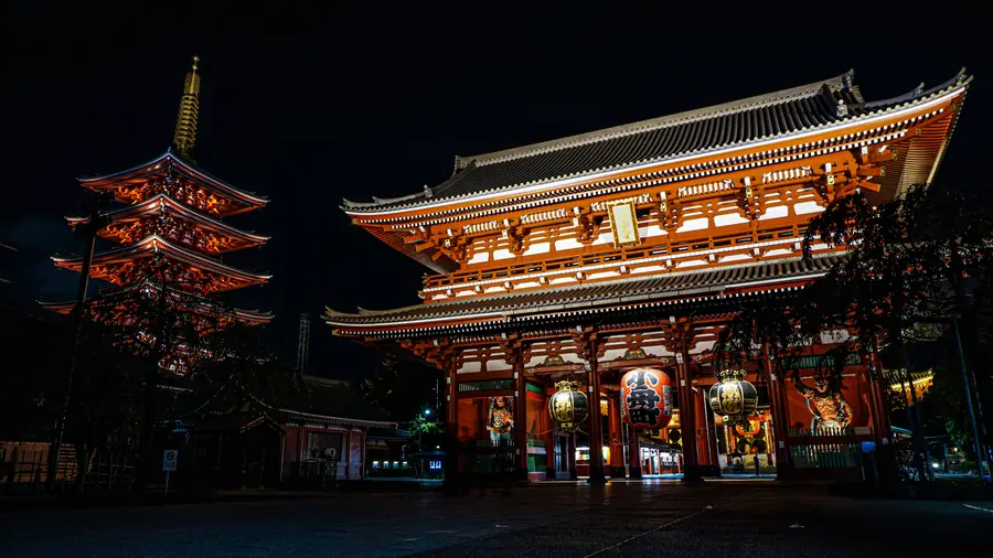 Asakusa de Noche + Degustación de Sake